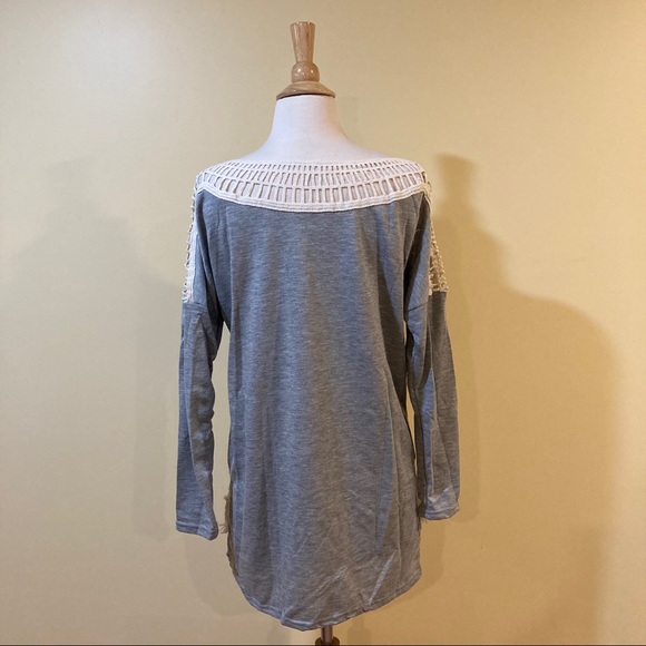 Crochet Lace Fringe Trim High Low Knit Top - Picture 5 of 6